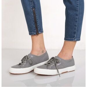 EUC Superga Cotu‎ Classic Sneaker, Grey